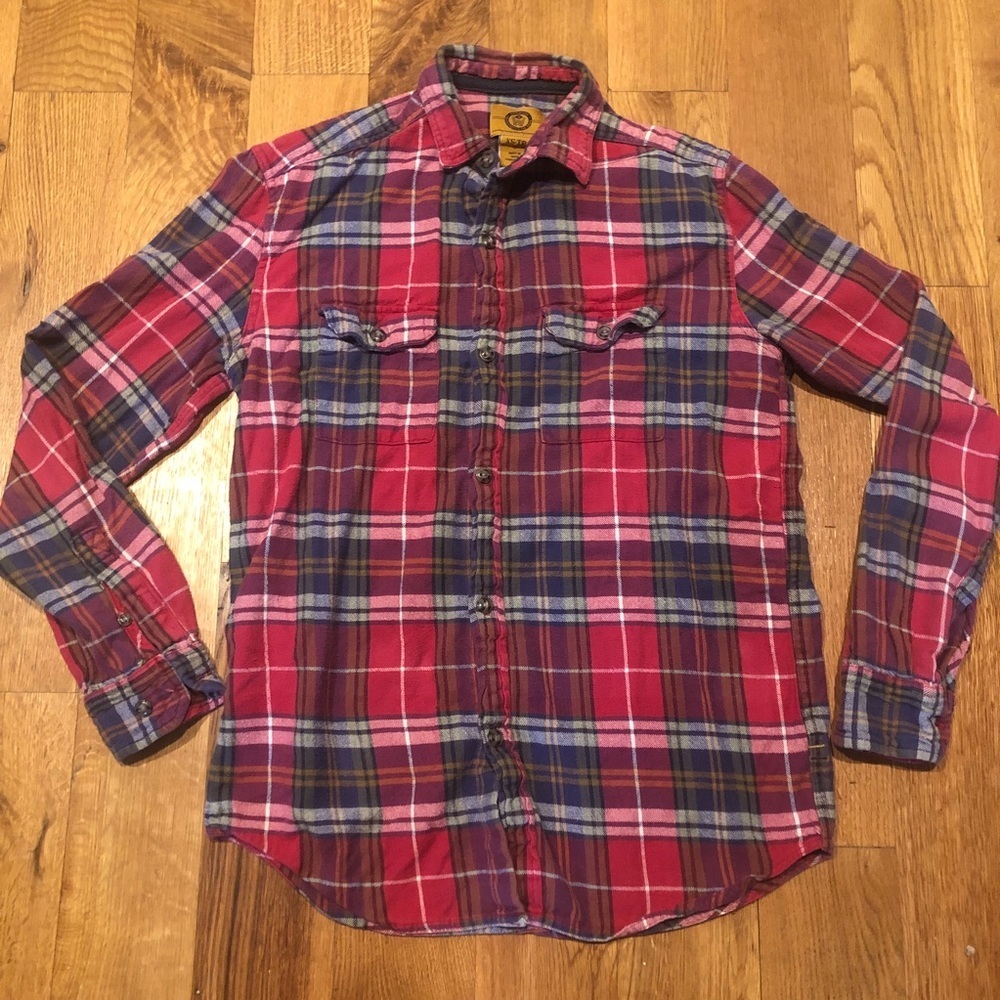 Men’s Red Plaid Flannel 🍁🐏🐞​